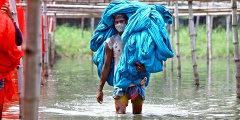 Arbeiter in Färberei in Bangladesh