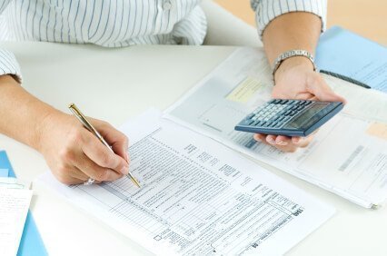Mit einem Herabsetzungsantrag können Sie Vorauszahlungen bei Einkommen-, Körperschaft- und Gewerbesteuer reduzieren