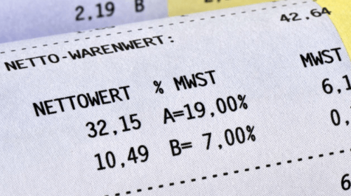 Ausschnitt einer Rechnung auf der die MWST aufgedruckt ist 